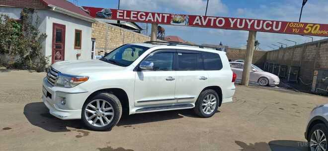 Toyota Land Cruiser-16