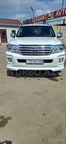 Toyota Land Cruiser-9