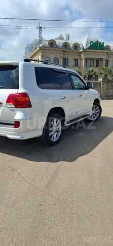 Toyota Land Cruiser-13