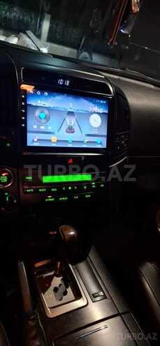 Toyota Land Cruiser-8