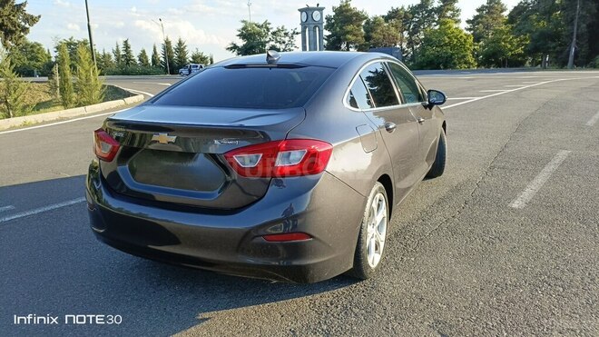 Chevrolet Cruze-5