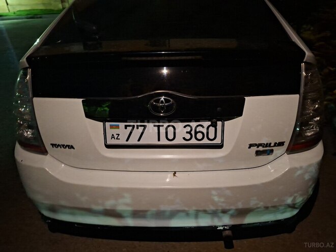 Toyota Prius-8