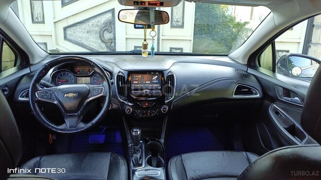 Chevrolet Cruze-8