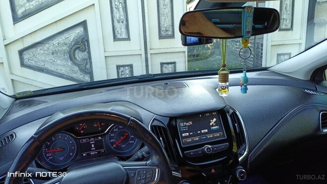 Chevrolet Cruze-11