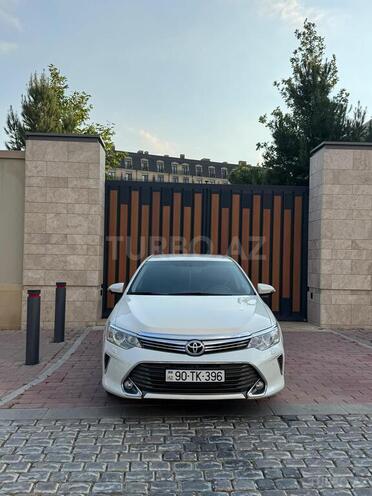 Toyota Camry-1