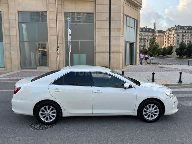 Toyota Camry-4