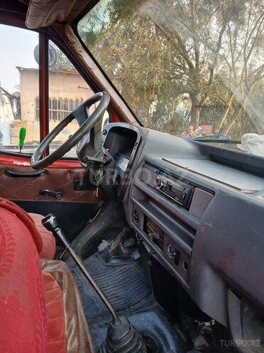 Ford Transit-3