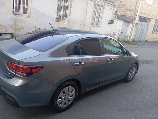 Kia Rio-7