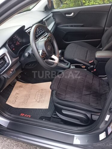 Kia Rio-20