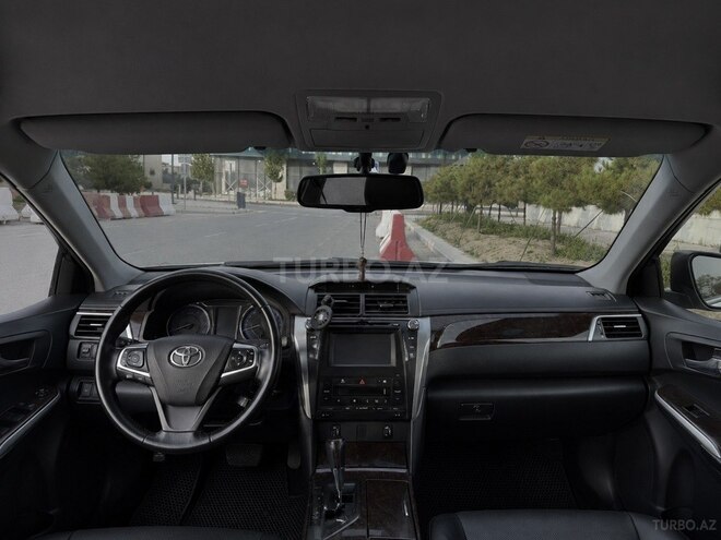 Toyota Camry-9