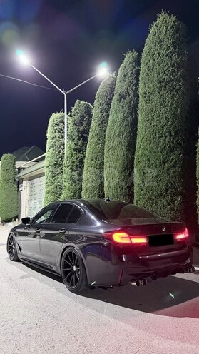 BMW 530-5