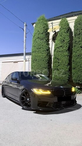 BMW 530-12