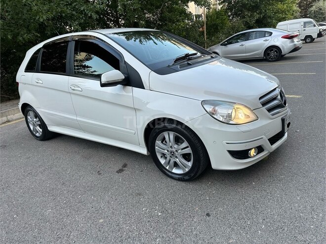 Mercedes B 170-12