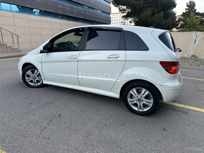 Mercedes B 170-9