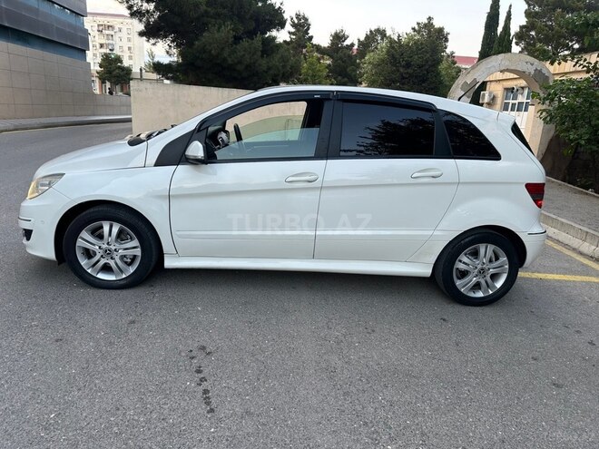 Mercedes B 170-11