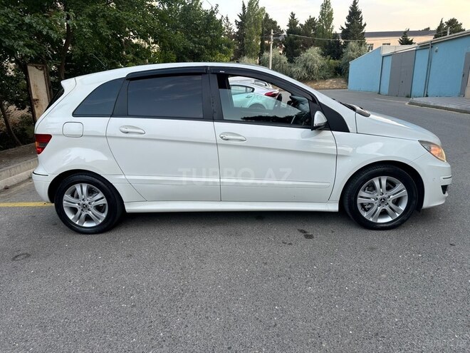 Mercedes B 170-10