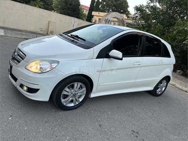 Mercedes B 170-13