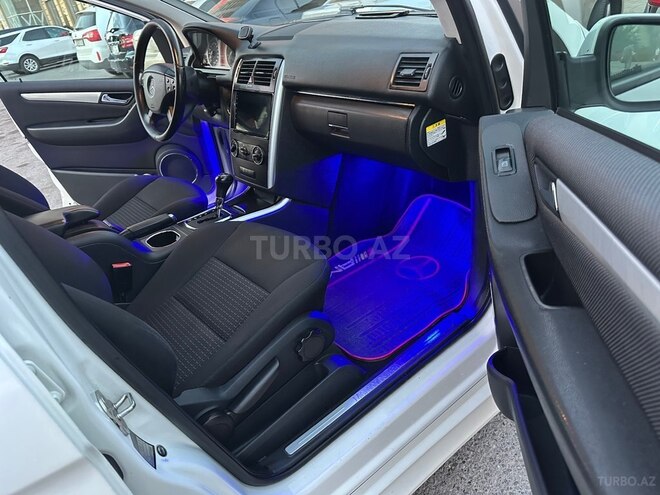 Mercedes B 170-18