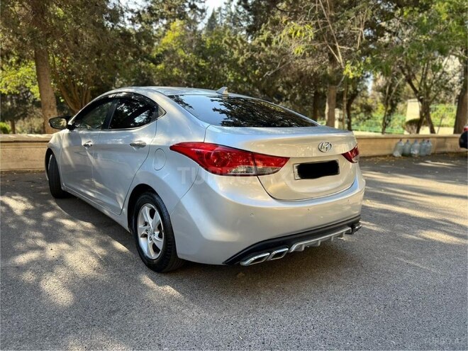 Hyundai Avante-6