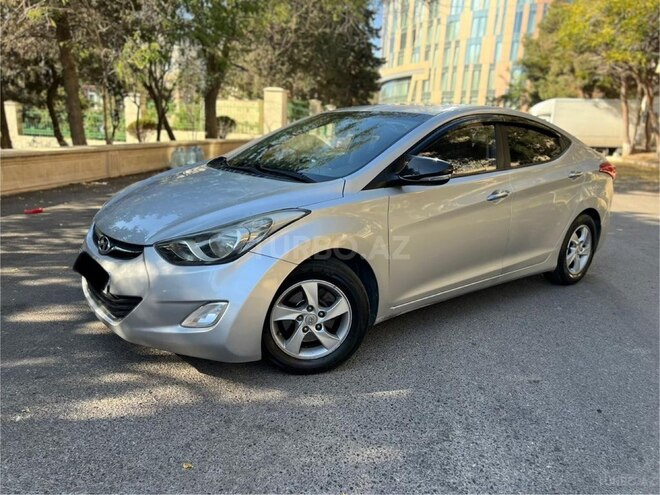 Hyundai Avante-1