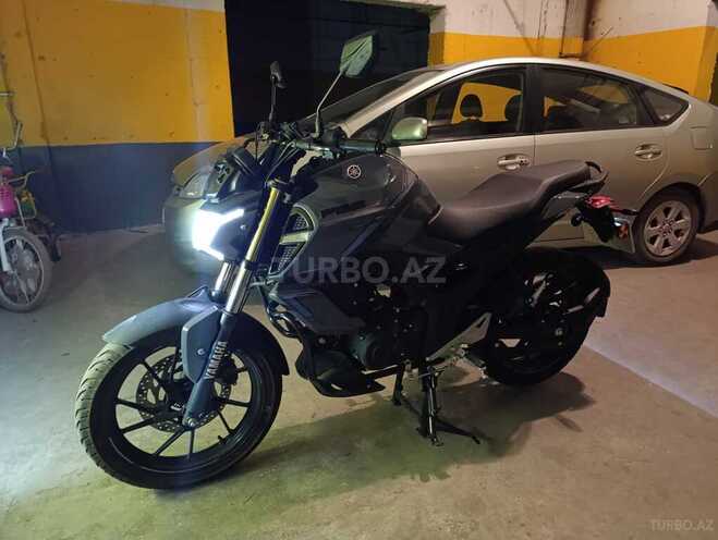 Yamaha FZ-S FI Deluxe-1