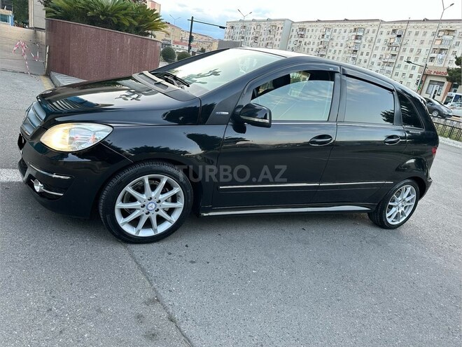 Mercedes B 170-6