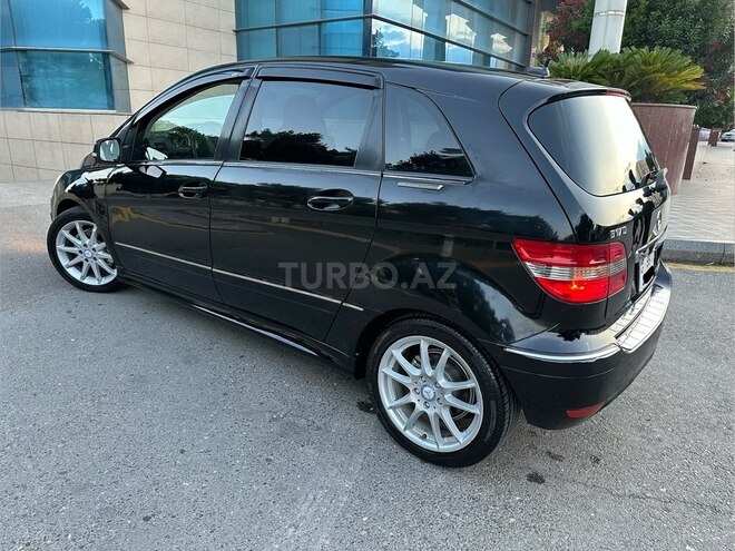 Mercedes B 170-12