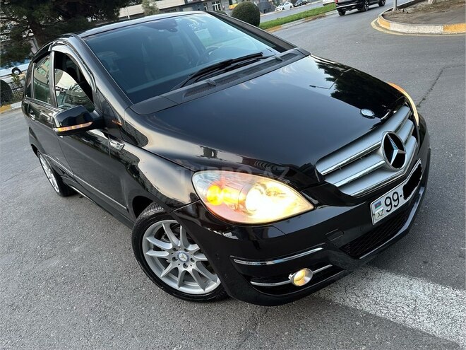 Mercedes B 170-4