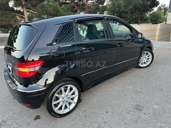 Mercedes B 170-13