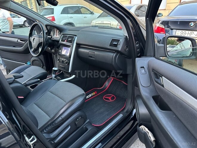 Mercedes B 170-18