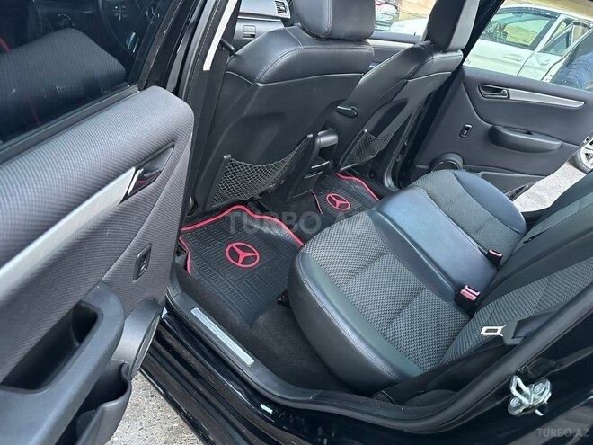 Mercedes B 170-21