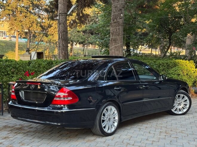 Mercedes E 240-5