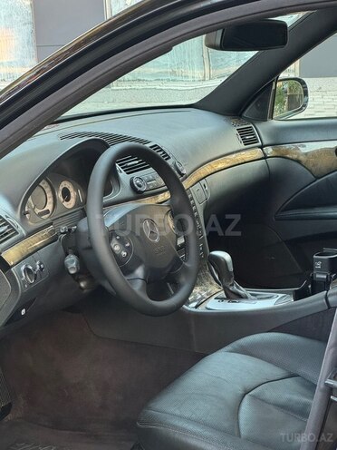 Mercedes E 240-9