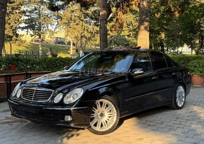 Mercedes E 240-2