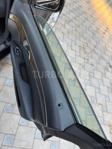Mercedes E 240-16