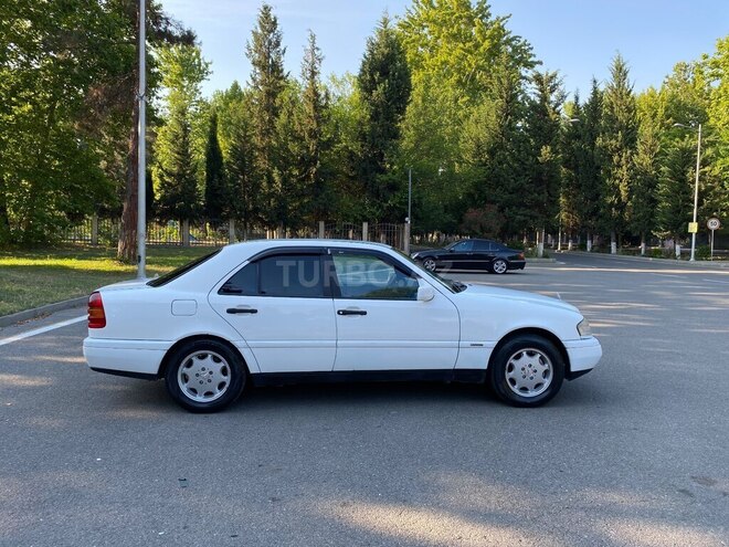 Mercedes C 180-5