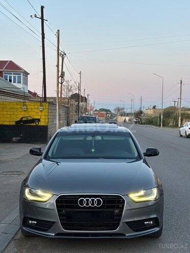 Audi A4-1