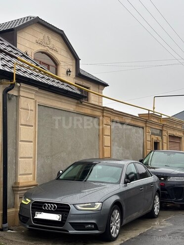 Audi A4-3