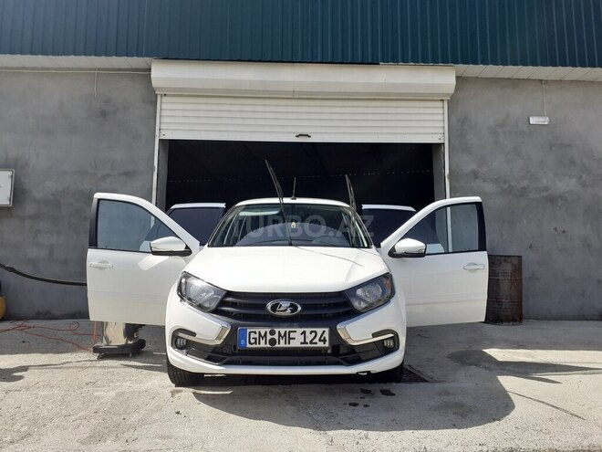 LADA (VAZ) Granta-11