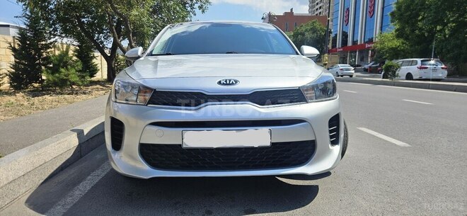 Kia Rio-1