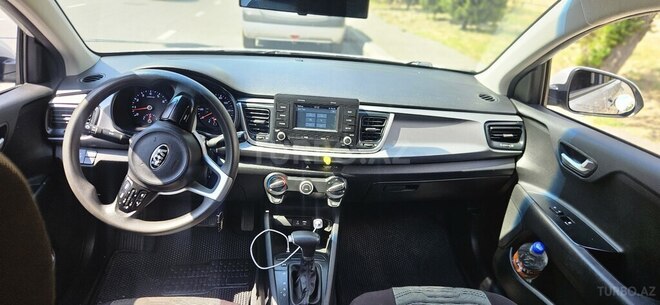 Kia Rio-3