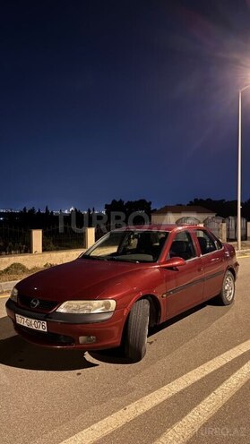 Opel Vectra-4