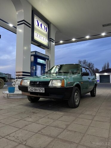 LADA (VAZ) 21099-1