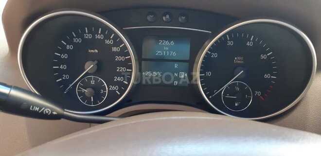 Mercedes ML 500 4MATIC-13