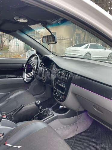 Daewoo Gentra-15