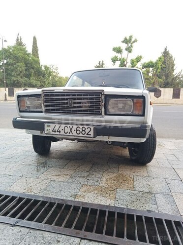 LADA (VAZ) 2107-1