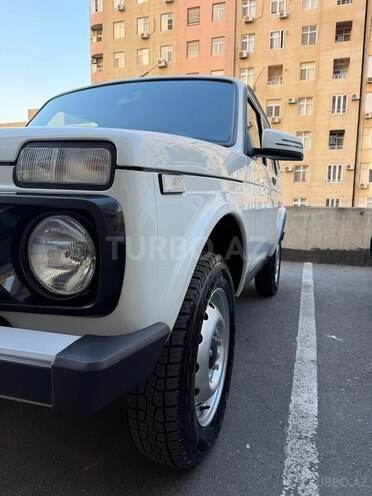 LADA (VAZ) Niva-17