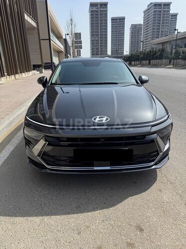Hyundai Sonata-1