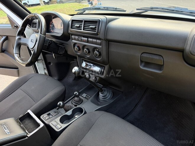 LADA (VAZ) Niva-20