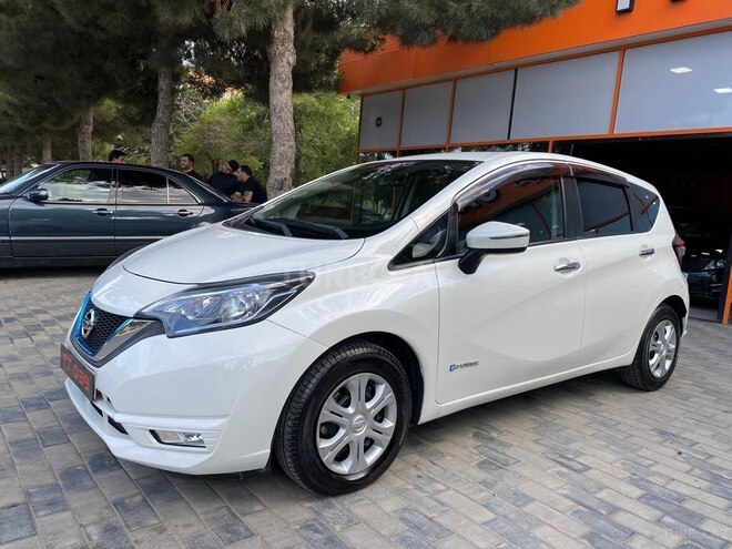 Nissan Note-2